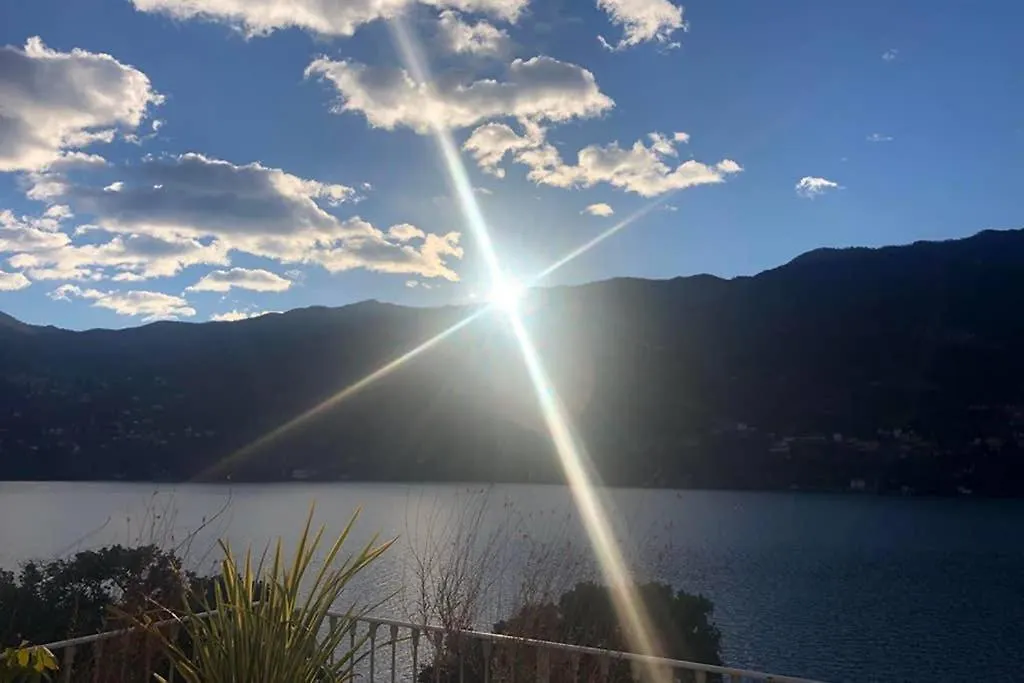 Hugau Apartment Lake Como Carate Urio