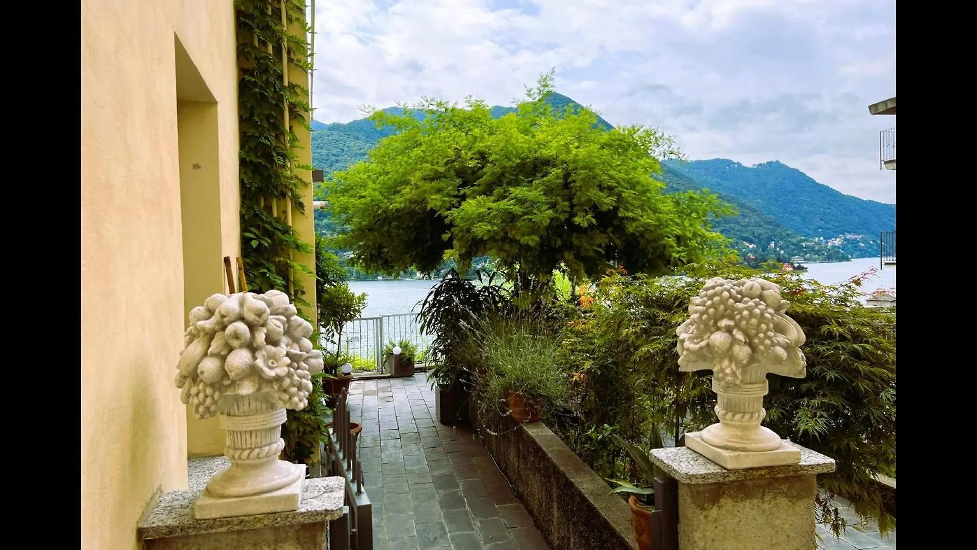 Hugau Apartment Lake Como Carate Urio
